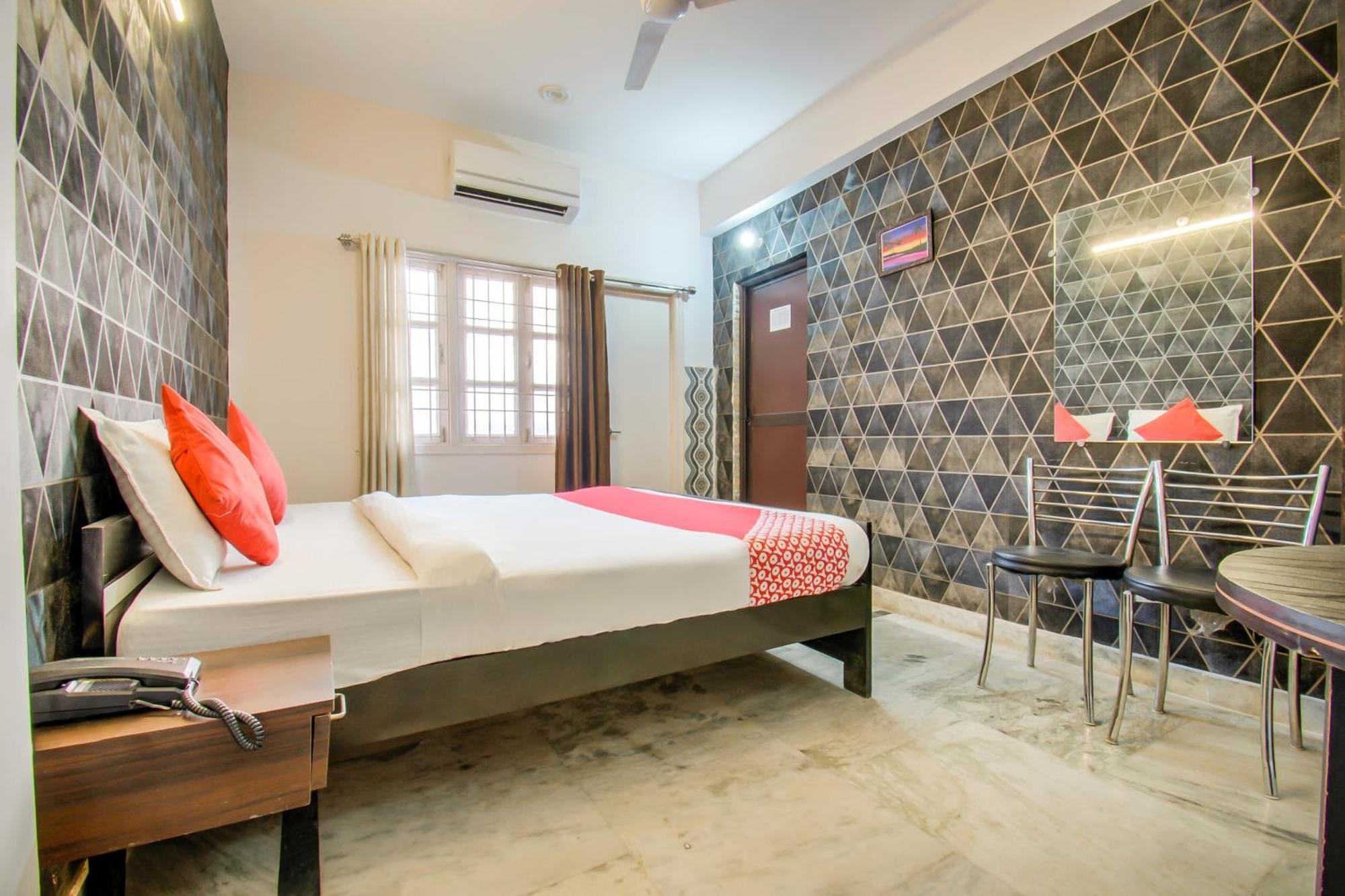 Hotel O Kamini Патна Екстериор снимка
