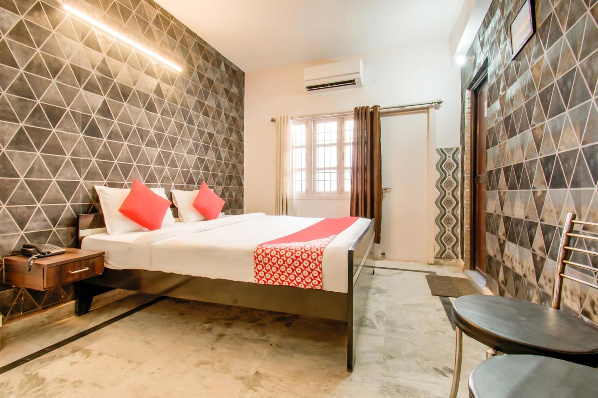 Hotel O Kamini Патна Екстериор снимка
